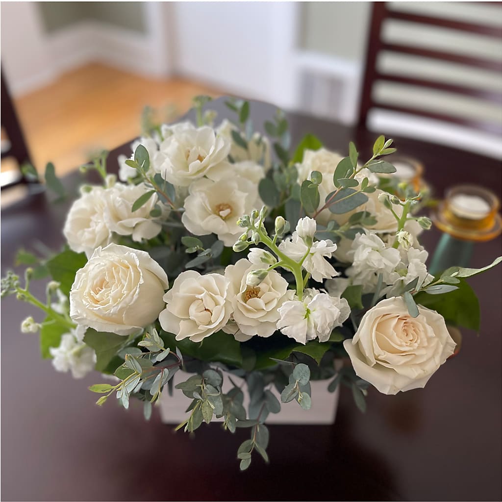 Fresh Linen Box Bouquet – Deux Gars Des Fleurs, Sorel PQ