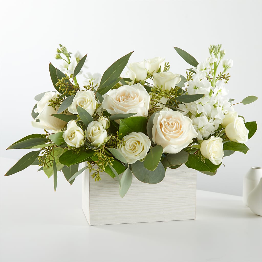 Fresh Linen Box Bouquet – Deux Gars Des Fleurs, Sorel PQ