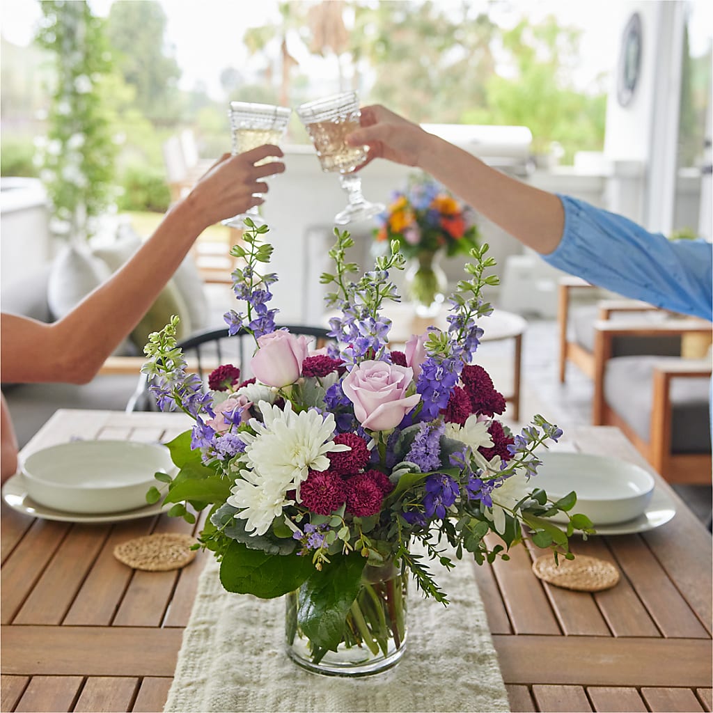 Violet Frost Bouquet – Deux Gars Des Fleurs, Sorel PQ