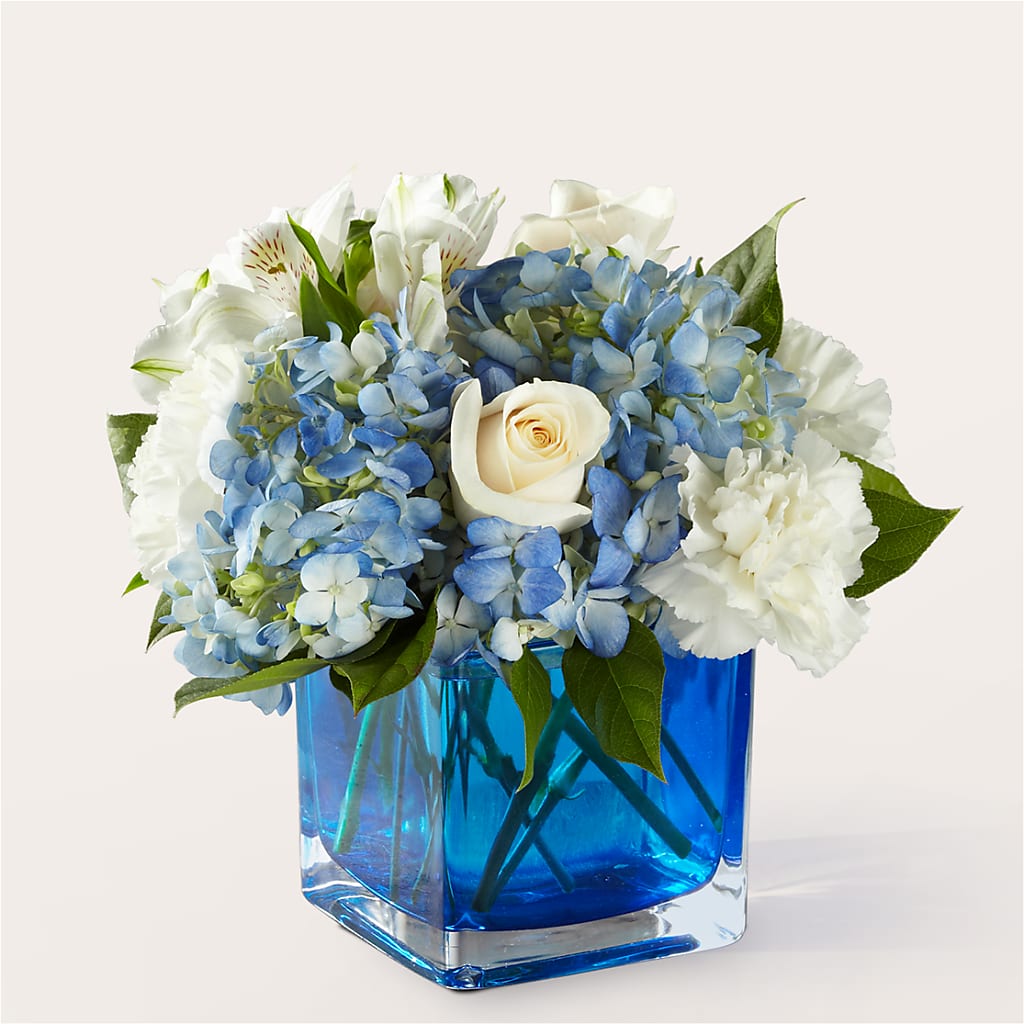Soothing Waters Bouquet – Deux Gars Des Fleurs, Sorel PQ