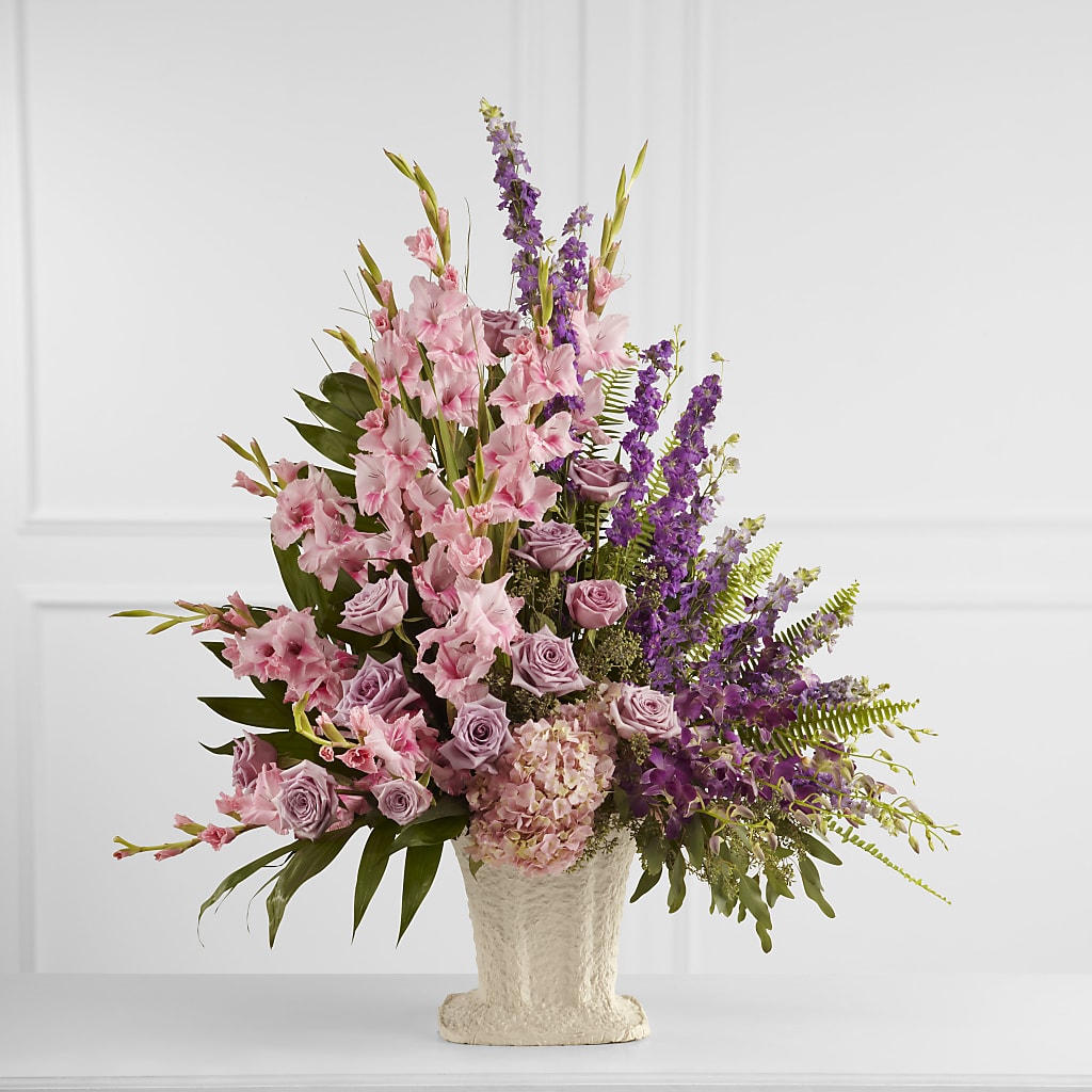 Flowing Garden Arrangement – Deux Gars Des Fleurs, Sorel PQ