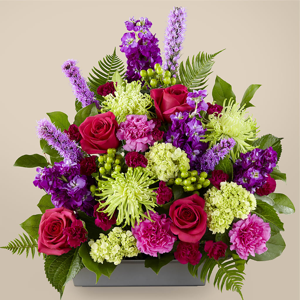 Warm Embrace Arrangement – Deux Gars Des Fleurs, Sorel PQ