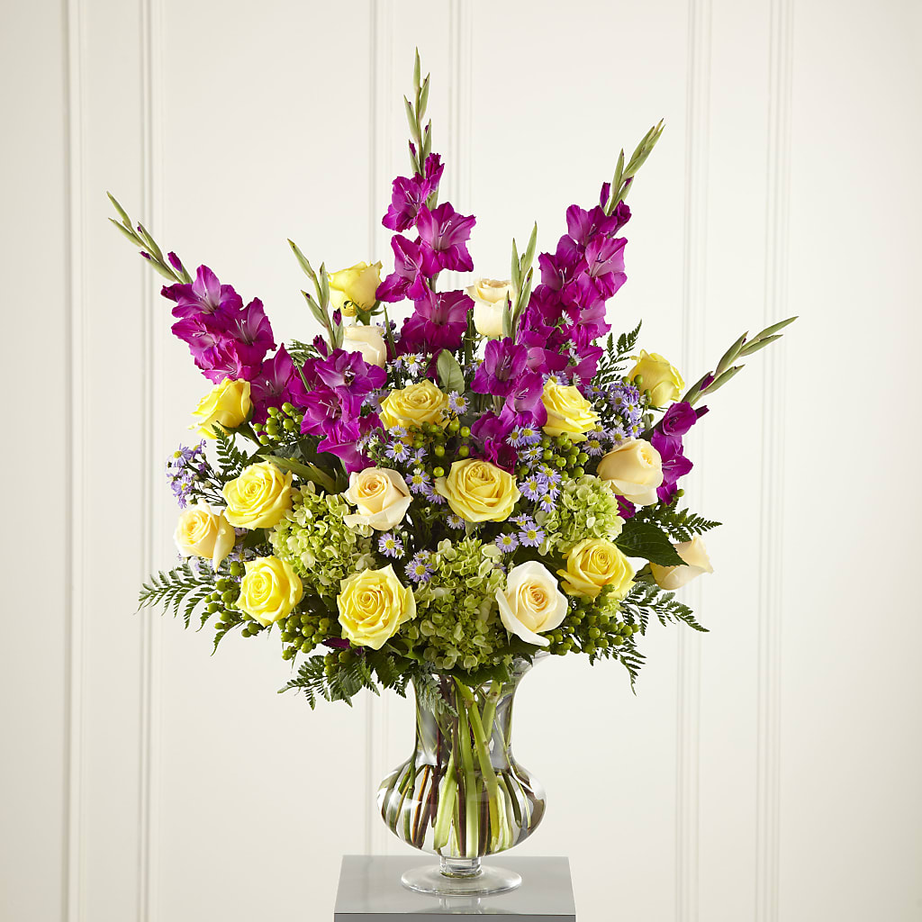 Loveliness Arrangement – Deux Gars Des Fleurs, Sorel PQ