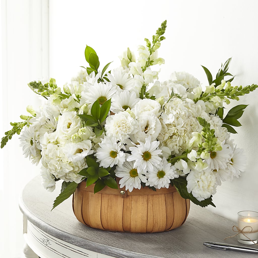 Pure Ivory Basket – Deux Gars Des Fleurs, Sorel PQ