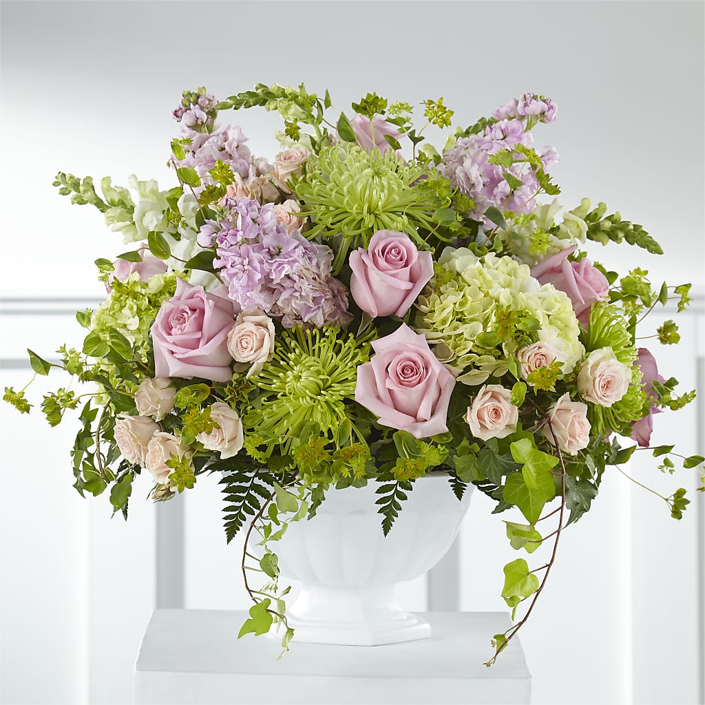 Radiant Embrace Arrangement – Deux Gars Des Fleurs, Sorel PQ