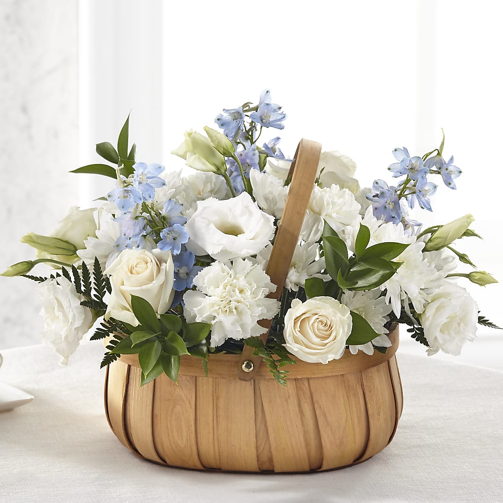 Sincerely Heartfelt Basket – Deux Gars Des Fleurs, Sorel PQ