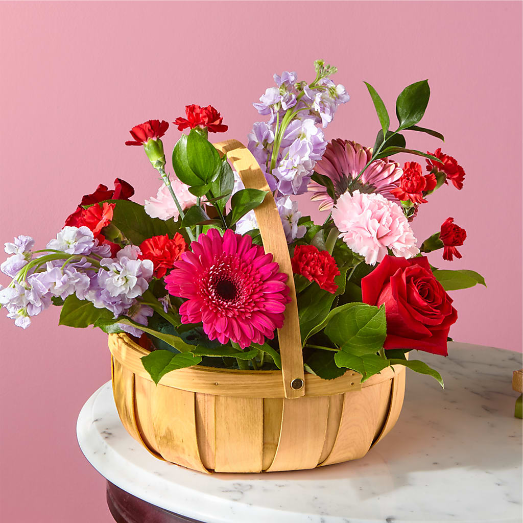 Pink Picnic Basket – Deux Gars Des Fleurs, Sorel PQ