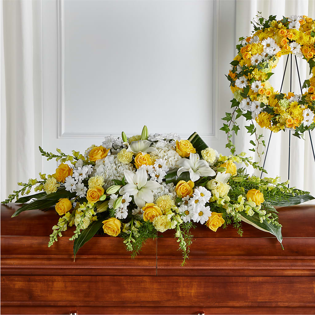 Golden Harmony Casket Spray – Deux Gars Des Fleurs, Sorel PQ