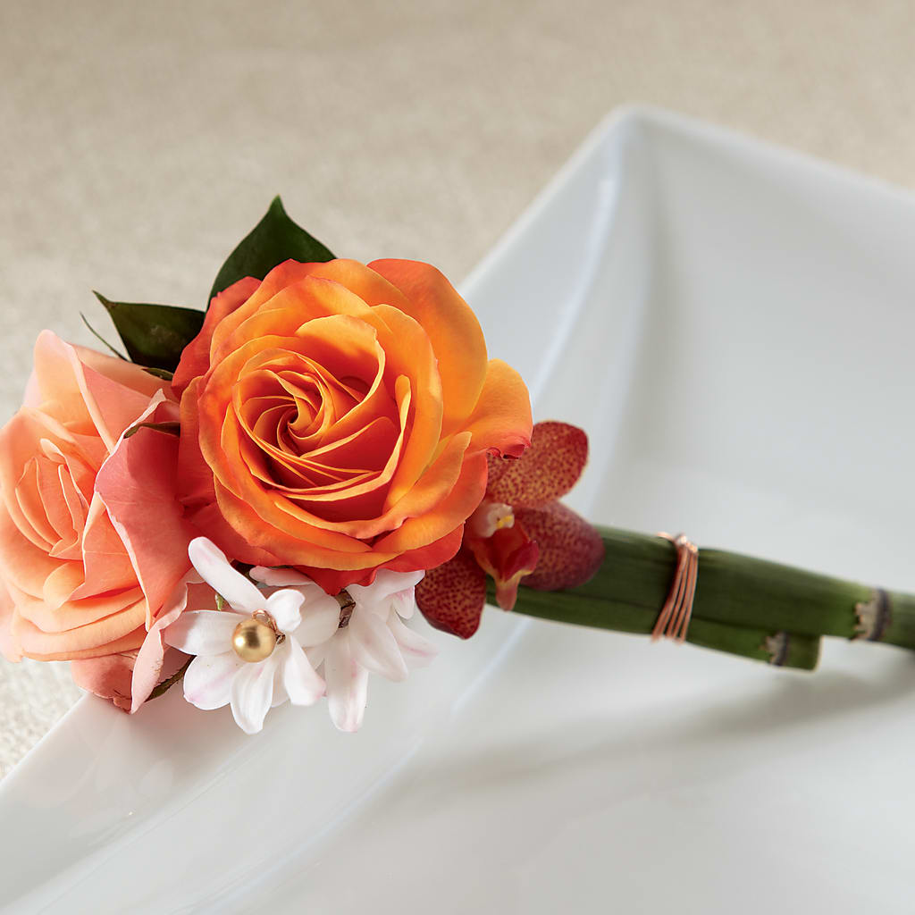 Sunset Dream Boutonniere – Deux Gars Des Fleurs, Sorel PQ