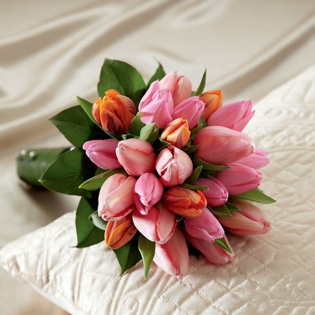 Embraceable Bouquet – Deux Gars Des Fleurs, Sorel PQ