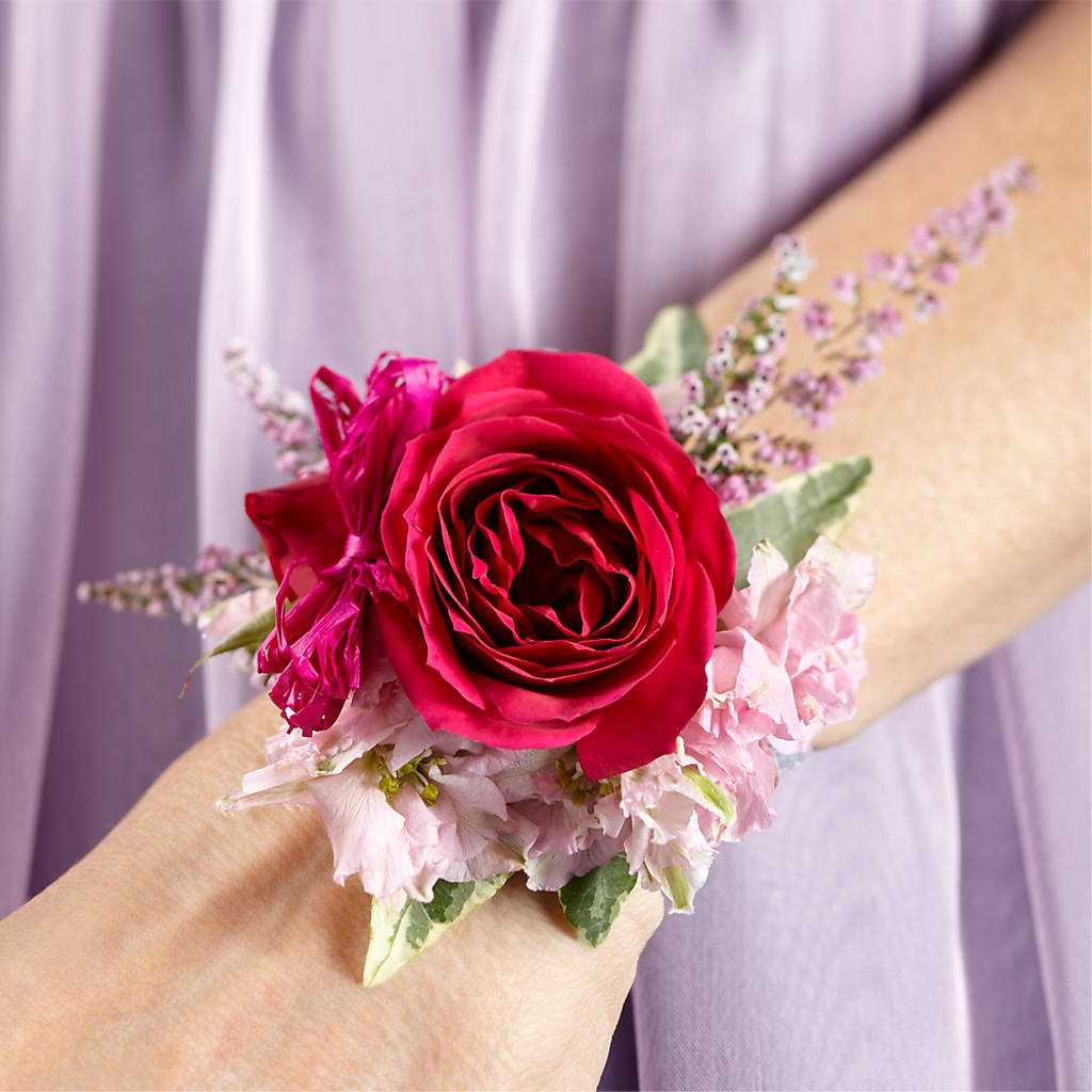 Rose Charm Corsage – Deux Gars Des Fleurs, Sorel PQ