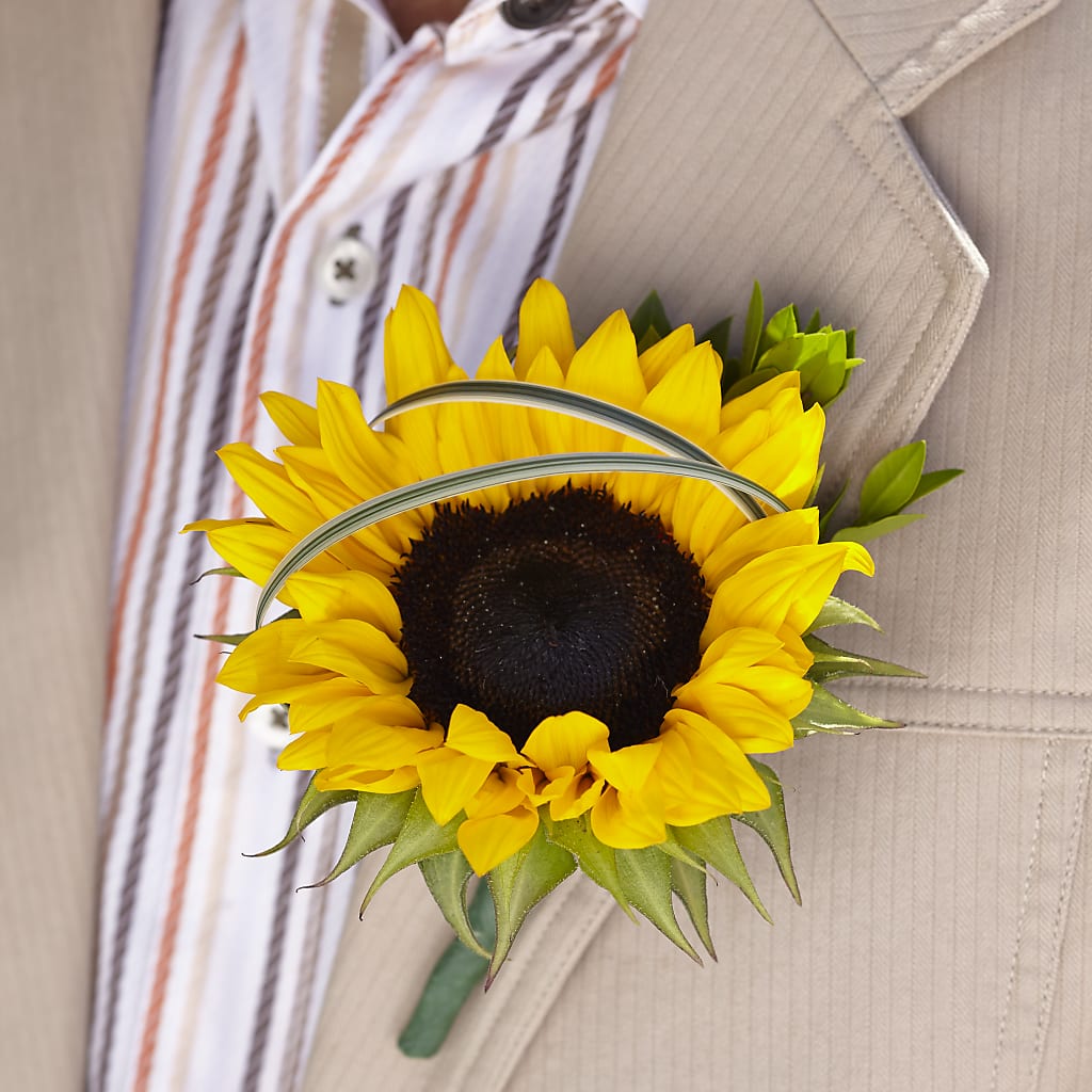 Free Spirit Boutonniere – Deux Gars Des Fleurs, Sorel PQ