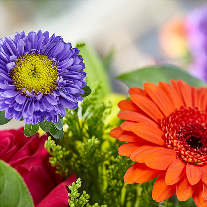 Bold & Bright – A Florist Original –  Deux Gars Des Fleurs, Sorel PQ