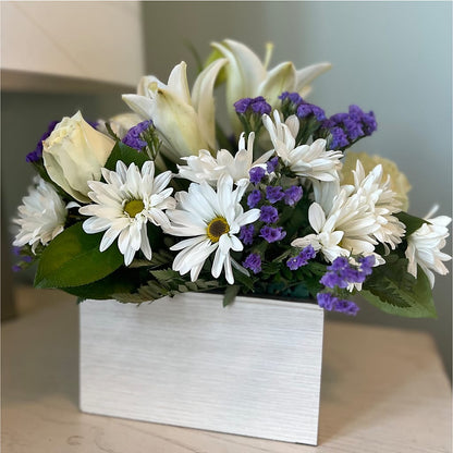 Beyond Blue Box Bouquet –  Deux Gars Des Fleurs, Sorel PQ