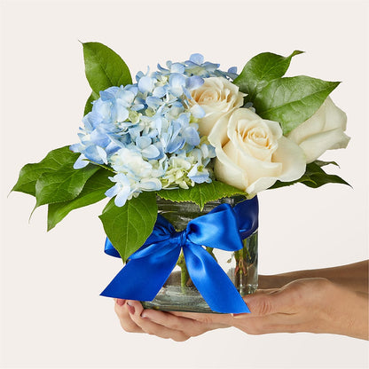 Sky Blue Delight Bouquet –  Deux Gars Des Fleurs, Sorel PQ
