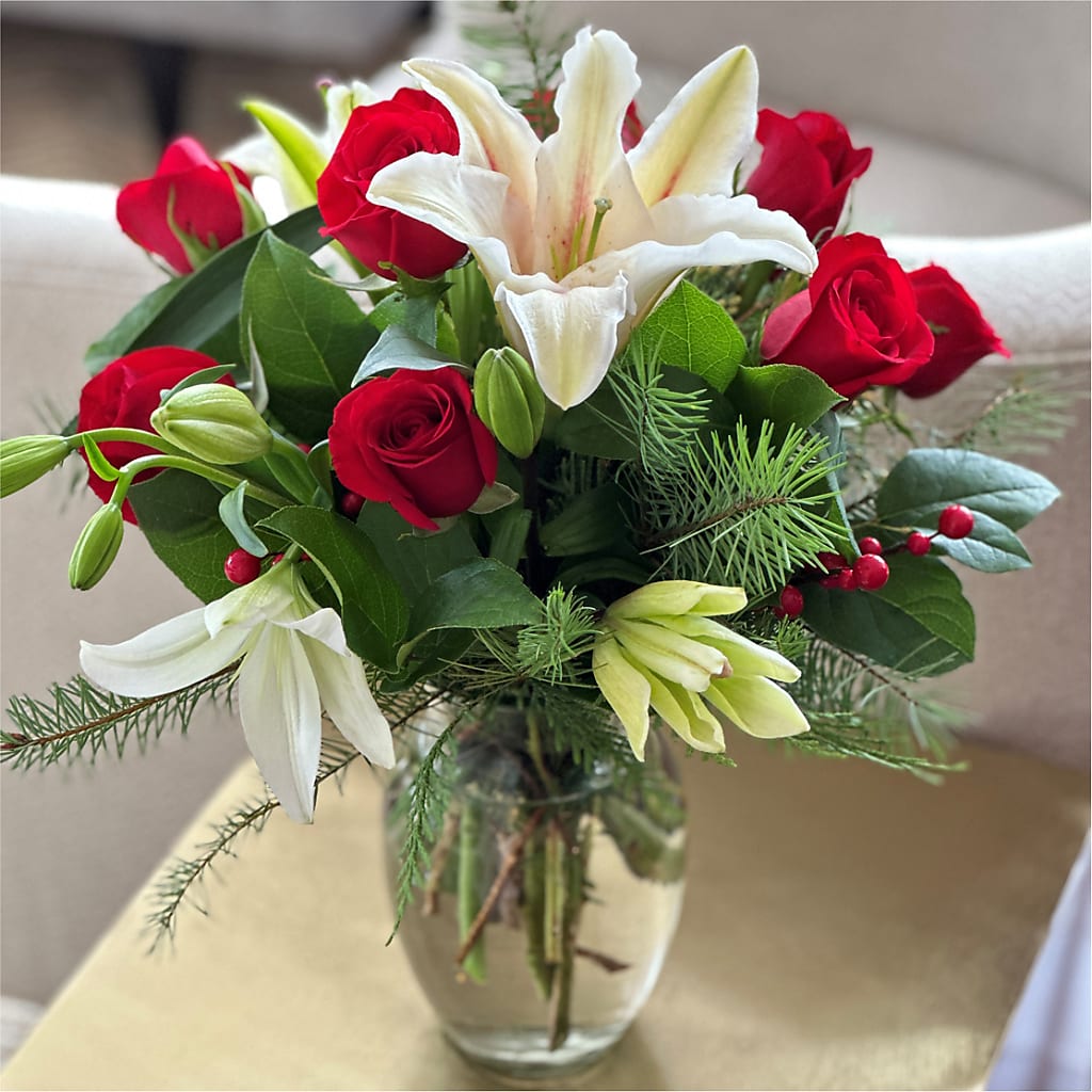 Sparkling Snowflakes Bouquet –  Deux Gars Des Fleurs, Sorel PQ