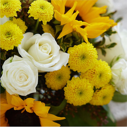 Luminous Morning Bouquet –  Deux Gars Des Fleurs, Sorel PQ