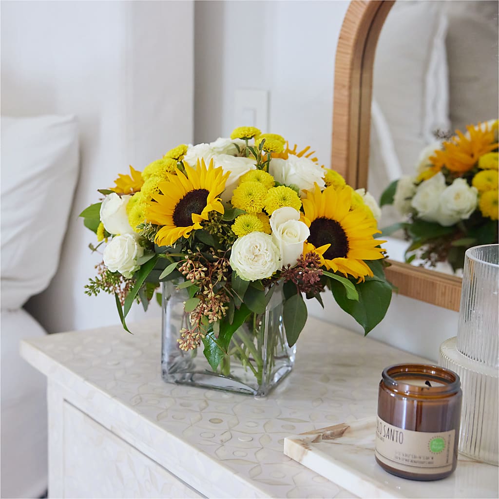 Luminous Morning Bouquet –  Deux Gars Des Fleurs, Sorel PQ