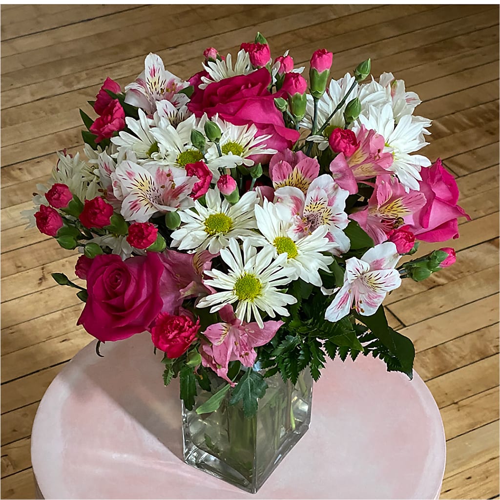 Sweet Surprises® Bouquet –  Deux Gars Des Fleurs, Sorel PQ