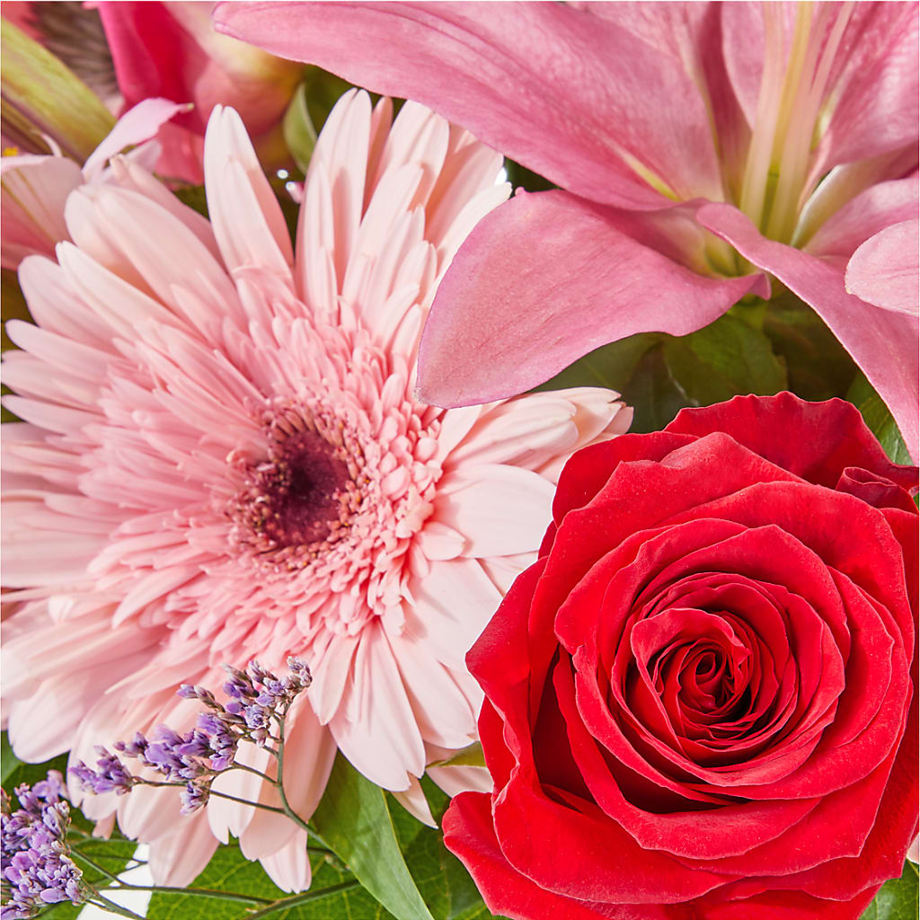 Lots of Love Bouquet –  Deux Gars Des Fleurs, Sorel PQ