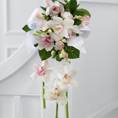 Perfect Entrance Pew Arrangement –  Deux Gars Des Fleurs, Sorel PQ