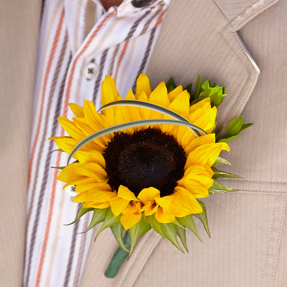 Free Spirit Boutonniere –  Deux Gars Des Fleurs, Sorel PQ